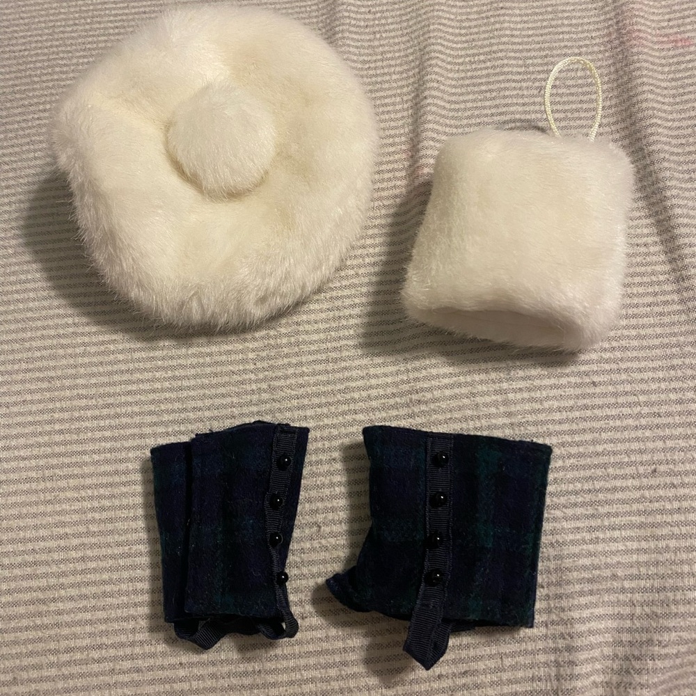 American Girl Pleasant Company Samantha Partial Winter Set